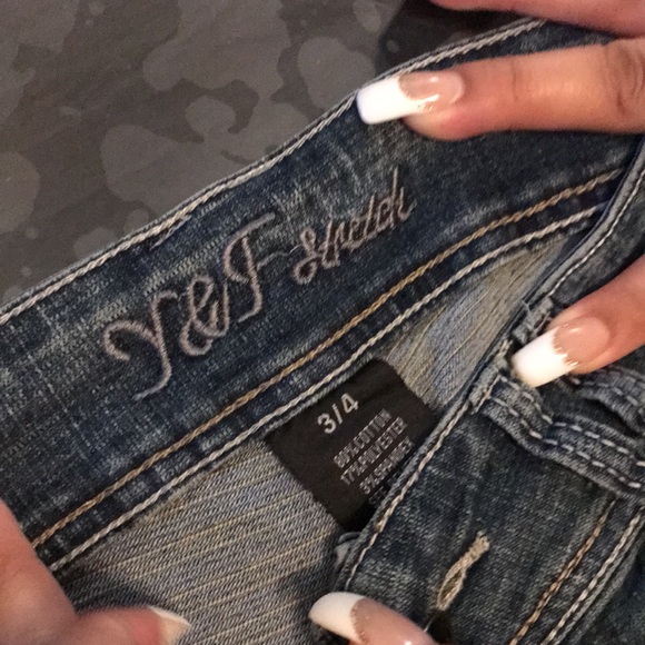 Jeans - Picture 2 of 2